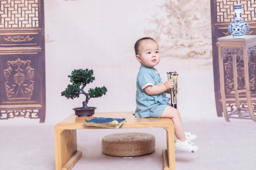 微山宝宝眼袋发黑