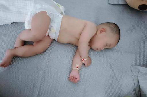 微山怀孕多久会显肚子